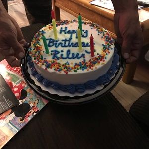 Meet your Posher, Robin